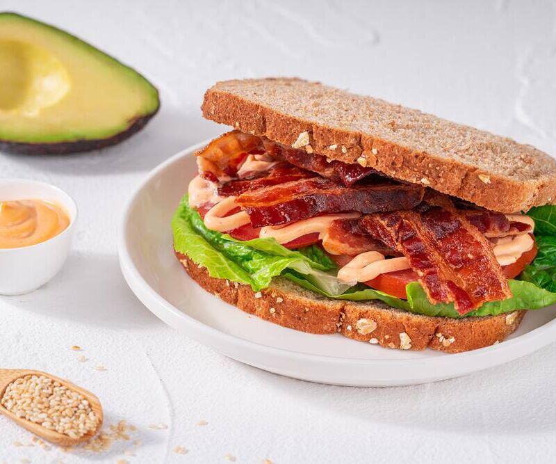 BLT Sandwich 美式经典培根生菜番茄三明治
